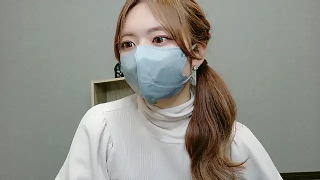 YUA 0425 online show from 5, 5, 2026