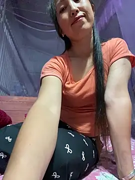 Huonglyna online show from 15, 4, 2026