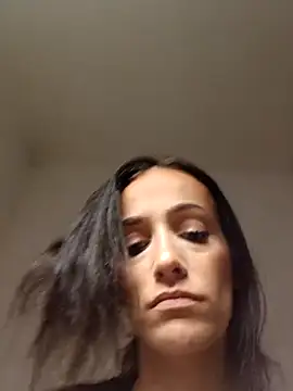 Lolaa92i online show from 14, 4, 2026