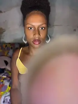 cremelyy online show from 24, 4, 2026