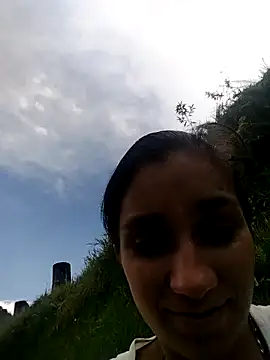 Snapshot of vegonicarouge chatting on 14, 4, 2026 vegonicarouge online show from 14, 4, 2026