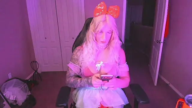 Sissydream334 online show from 12, 4, 2026