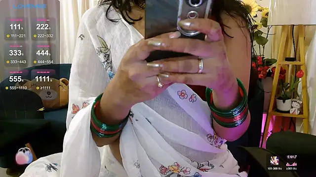Snapshot of apsara_tanu chatting on 22, 4, 2026 apsara tanu online show from 22, 4, 2026