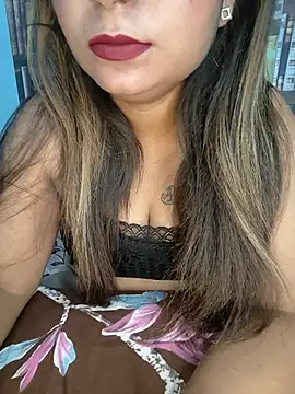 velvet-charmm online show from 6, 4, 2026