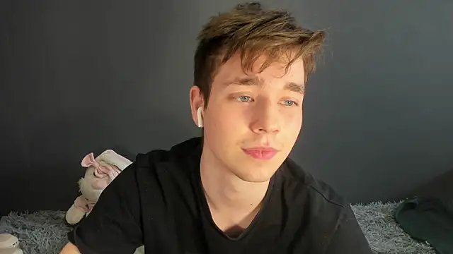 Snapshot of zeriax chatting on 5, 4, 2026 zeriax online show from 5, 4, 2026