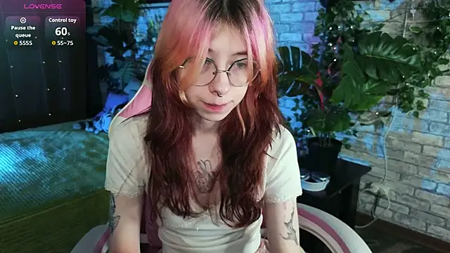 Alice Nyx online show from 12, 7, 2026