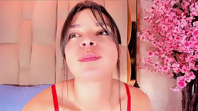 Snapshot of Lady_01 chatting on 9, 4, 2026 Lady 01 online show from 9, 4, 2026