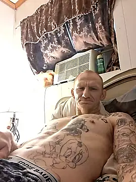 travisrwade online show from 13, 4, 2026