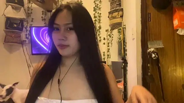 GlindaDejardin online show from 8, 4, 2026