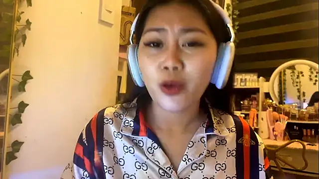 GlindaDejardin online show from 17, 5, 2026