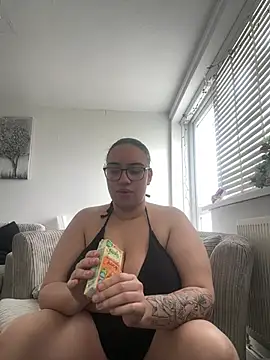 shayyxo online show from 9, 4, 2026