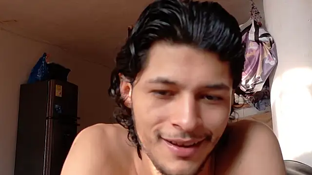 Snapshot of -Apolo_ayala-_- chatting on 24, 4, 2026 -Apolo ayala- - online show from 24, 4, 2026