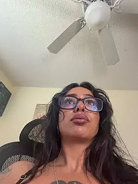 Controllercutie online show from 7, 4, 2026