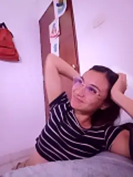 Snapshot of Leticia_Hinkley_ chatting on 14, 4, 2026 Leticia Hinkley online show from 14, 4, 2026