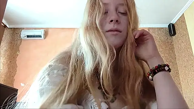 KateVibe 01 online show from 19, 5, 2026