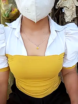 Snapshot of minachao121 chatting on 5, 4, 2026 minachao121 online show from 5, 4, 2026