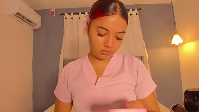 sweetkimmie  online show from 22, 4, 2026