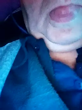 lickboy40 online show from 18, 5, 2026