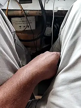 Snapshot of X-boy-11 chatting on 6, 4, 2026 X-boy-11 online show from 6, 4, 2026