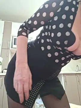 LaliaMia online show from 12, 2, 2026