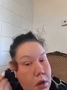 hisalphaqueen27 online show from 8, 4, 2026
