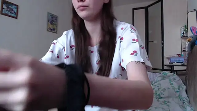 PunyKnee online show from 22, 4, 2026