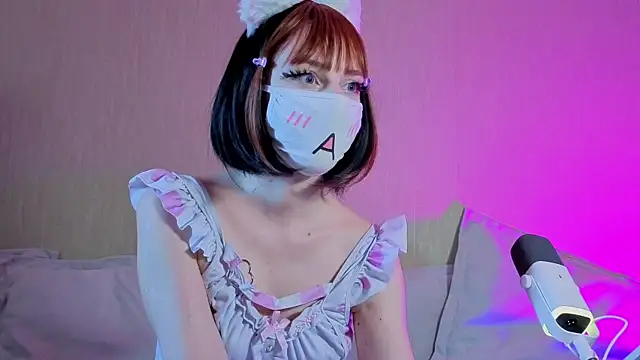 LunaNyanmi online show from 9, 7, 2026