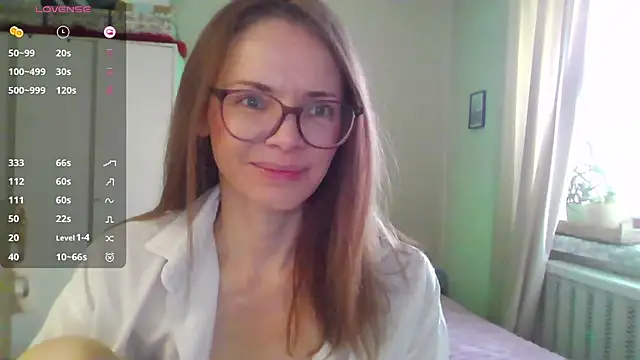 Snapshot of mmmay_day chatting on 7, 4, 2026 mmmay day online show from 7, 4, 2026