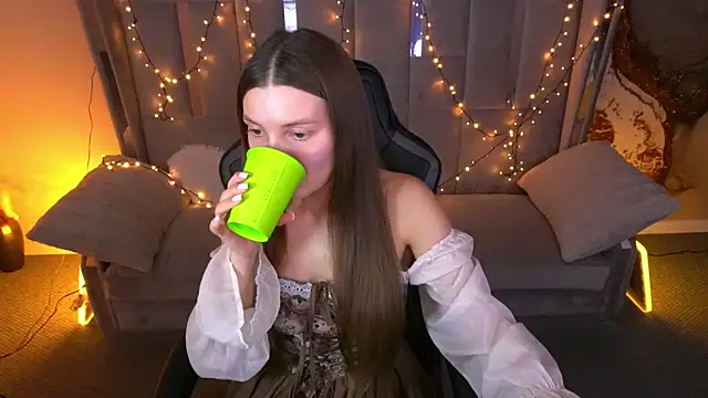 Snapshot of AshleyBaie chatting on 14, 4, 2026 AshleyBaie online show from 14, 4, 2026