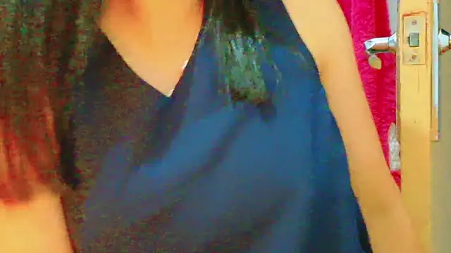 Snapshot of MojaditPussy chatting on 12, 4, 2026 MojaditPussy online show from 12, 4, 2026