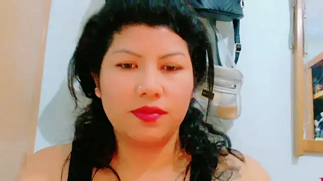 Snapshot of MojaditPussy chatting on 17, 5, 2026 MojaditPussy online show from 17, 5, 2026