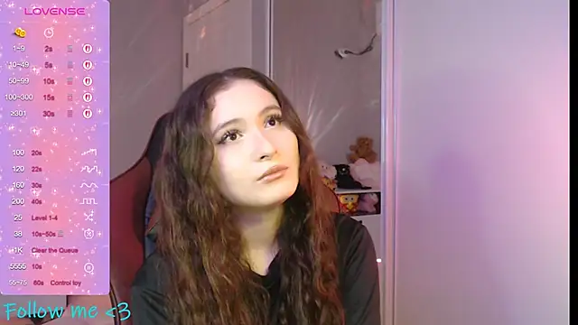 solitudebby online show from 13, 4, 2026