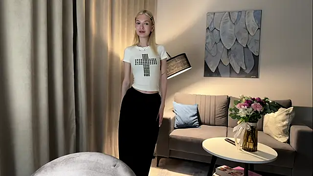 Snapshot of EvelineMolima chatting on 26, 4, 2026 EvelineMolima online show from 26, 4, 2026