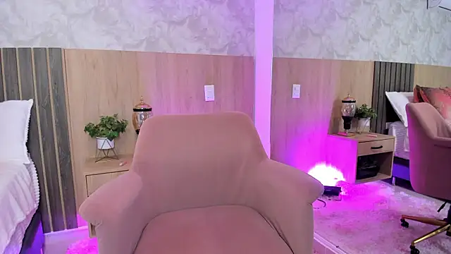 LiriaSweetie online show from 9, 5, 2026
