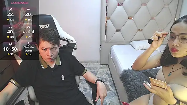 Zoe and jackk  online show from 3, 5, 2026