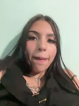 Snapshot of evelott_allenx chatting on 26, 5, 2026 evelott allenx online show from 26, 5, 2026