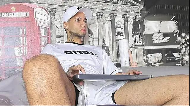 Snapshot of Daniel_huge22 chatting on 9, 4, 2026 Daniel huge22 online show from 9, 4, 2026