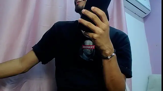 Amir guy  online show from 19, 4, 2026