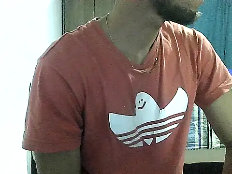 Snapshot of thomas2wood chatting on 19, 4, 2026 thomas2wood online show from 19, 4, 2026
