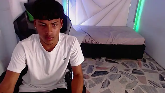 Angel foxc  online show from 7, 4, 2026