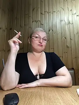 White-Chocolatte online show from 20, 4, 2026