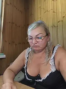 White-Chocolatte online show from 30, 6, 2026