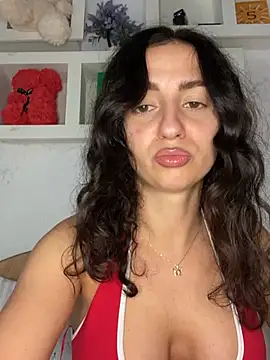 Snapshot of KarolDolly05 chatting on 17, 7, 2026 KarolDolly05 online show from 17, 7, 2026