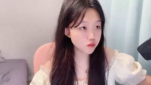 Lilababy00 online show from 5, 5, 2026