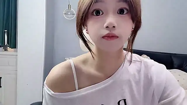 Lilababy00 online show from 10, 6, 2026