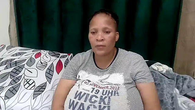 CaramelMelons78 online show from 25, 4, 2026