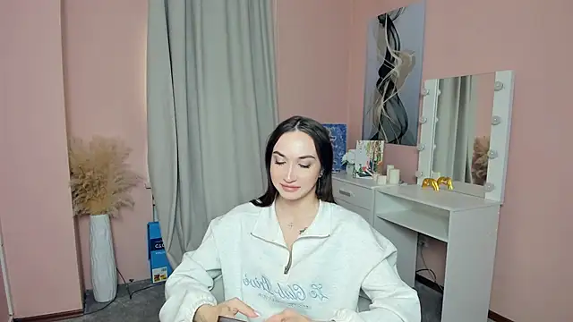 Snapshot of AngeleZeidler chatting on 8, 4, 2026 AngeleZeidler online show from 8, 4, 2026