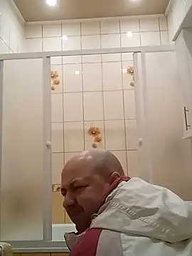 Snapshot of Luceriusbigass chatting on 9, 12, 2024 Luceriusbigass online show from 9, 12, 2024