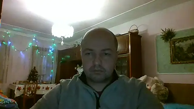 Snapshot of Luceriusbigass chatting on 5, 1, 2025 Luceriusbigass online show from 5, 1, 2025