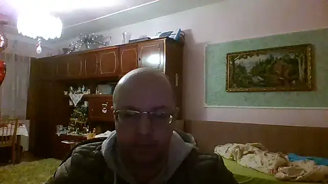 Snapshot of Luceriusbigass chatting on 14, 2, 2025 Luceriusbigass online show from 14, 2, 2025